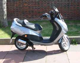 Click on this photo of the Peugeot ELYSTAR 50P TSDI to enlarge... for sale at Motoport  - if this photo is missing try refreshing the page if the photo still doesn't appear this vehicle might be already sold in which case please contact the dealer