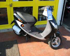 Click on this photo of the Peugeot Vivacity Compact to enlarge... for sale at Motoport  - if this photo is missing try refreshing the page if the photo still doesn't appear this vehicle might be already sold in which case please contact the dealer